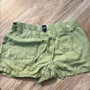 GAP Women's Olive Cargo Shorts